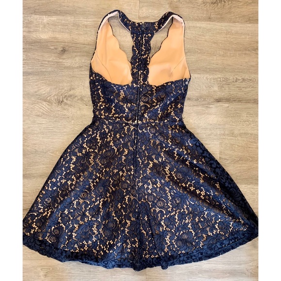 Jodi Kristopher A-Line Navy and Cream Dress - Picture 3 of 7